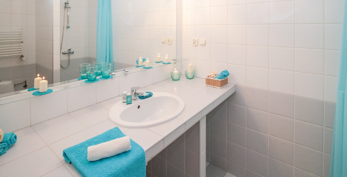 Mold in Bathroom What Causes It and How to Minimize It